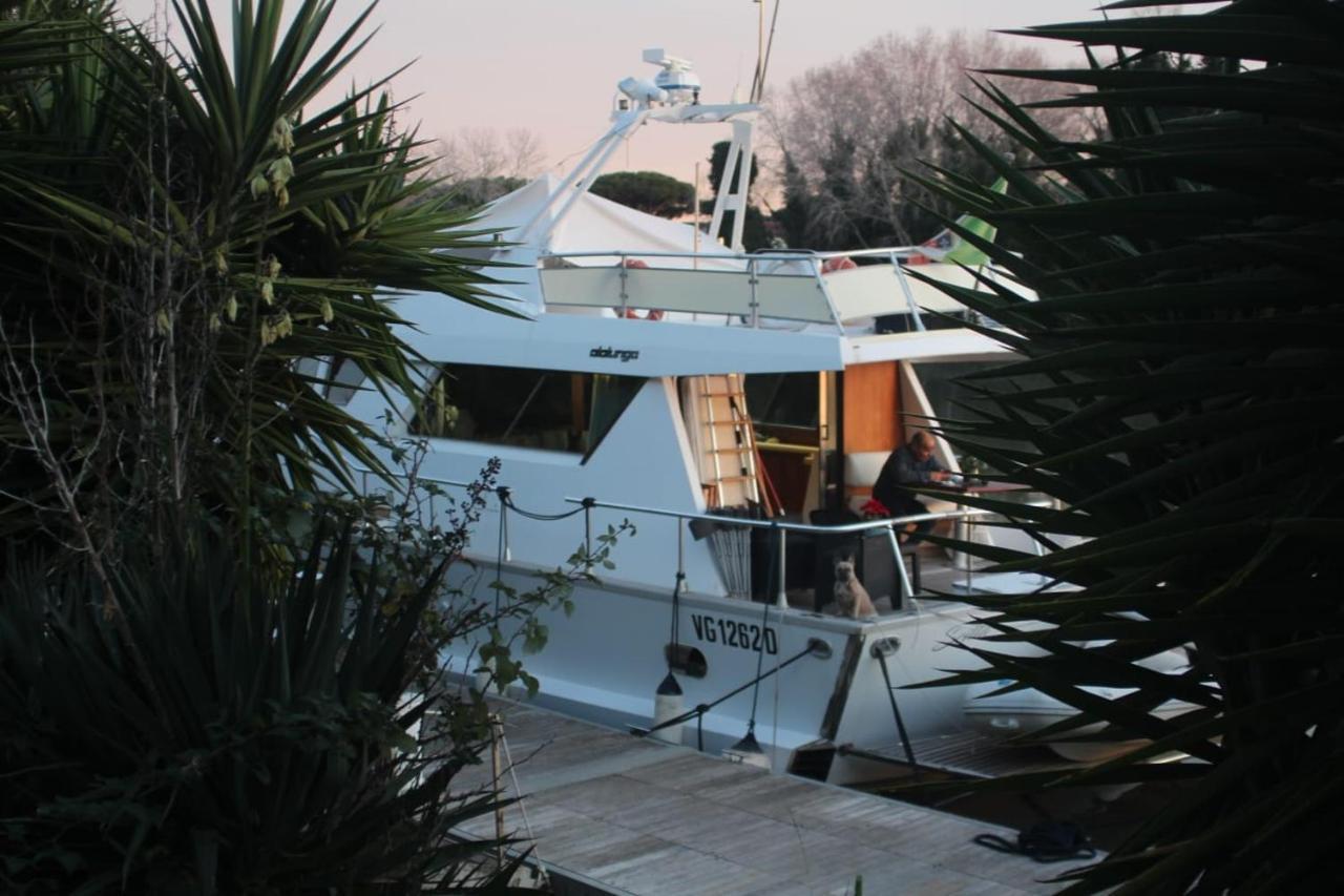 Boat And Breakfast Fiumicino - Roma Hotel Ostia Antica Kültér fotó
